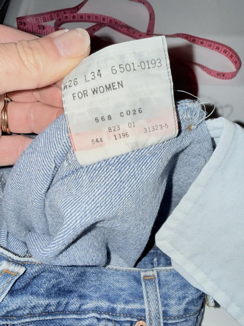 Vintage Levis 501 Jeans Womens 28x32 Blue 90s Made USA Button Fly 6501-0193 P - Picture 7 of 11
